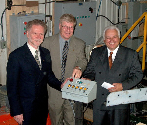 Roger Bertrand, Jacques Marcotte et le Prsident de Gagnon Bois Industriel Inc.